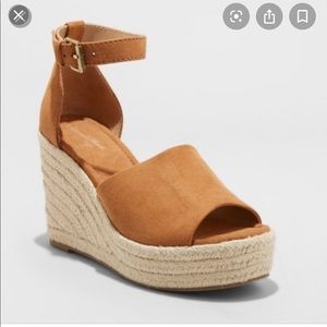 Universal Thread wedges